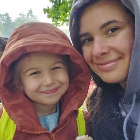 Djara, Babysit in Eeklo