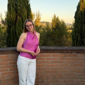 Louise, Babysitter à Chièvres