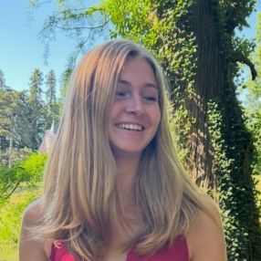 Lize, Babysitter à Erpe-Mere