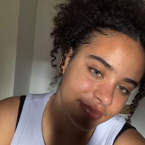 Rachelle, Babysitter à Chapelle-lez-Herlaimont