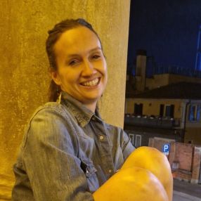 Eleonora, Babysit in Stekene