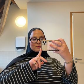 Yousra, Babysitter in Mechelen
