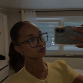 Rihab, Babysitter à Houthalen-Helchteren