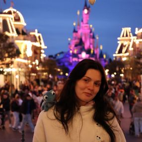 Camille, Babysit in Aiseau-Presles