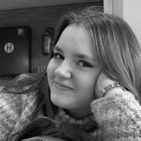 Imke, Babysit in Lierde