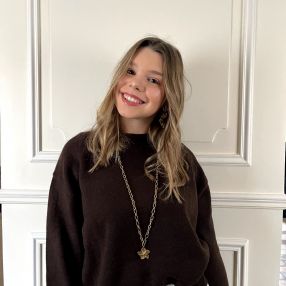 Romane, Babysitter à Lasne