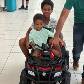 Dayana, Gezin in Écaussinnes