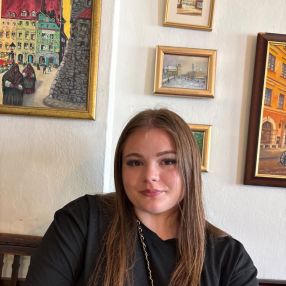 Cosmina, Babysit in Zaventem