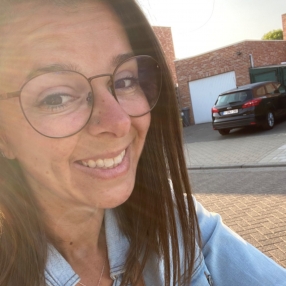 Ella, Babysitter in Oud-Turnhout