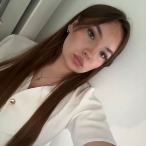 Liubov, Babysit in Hélécine