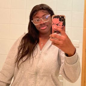 Naomie, Babysitter à Orp-Jauche