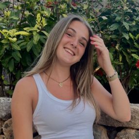 Lyne, Babysitter à Nandrin