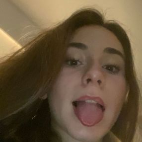 Yara, Babysitter à Ichtegem