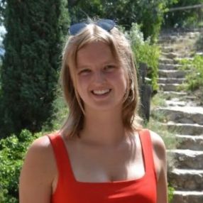 Febe, Babysit in Kluisbergen