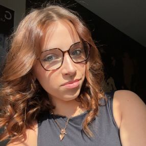 Anna, Babysitter à Libin