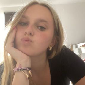 Océane, Babysitter à Floreffe