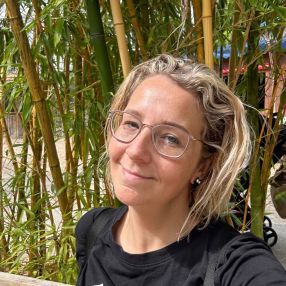 Kenza, Babysitter in Gavere