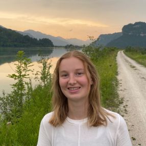 Jolien, Babysit in Beveren-Kruibeke-Zwijndrecht