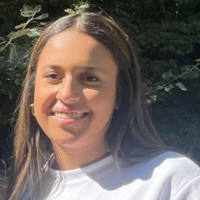 Zahra, Babysitter in Oudsbergen