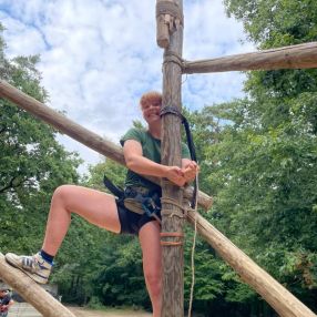 Anneke, Babysit in Vorselaar