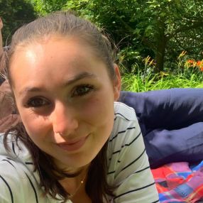 Ambre, Babysit in Drogenbos