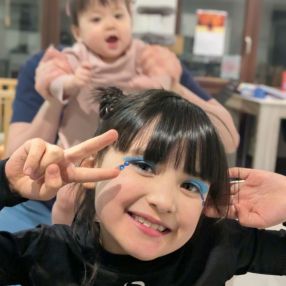 Shiho, Gezin in Oupeye