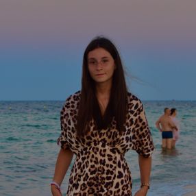 Ambre, Babysitter à Saint-Georges-sur-Meuse