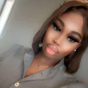 Chanel Nisha louisa, Babysit in Bree
