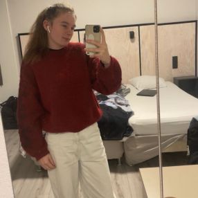 Femke, Babysitter in Roeselare