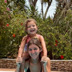 Alicia, Babysitter à Genappe