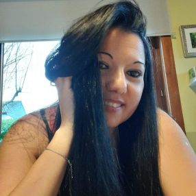 Rozi, Babysitter à Deinze