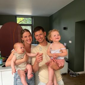 Julie, Famille à Doornik