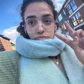 Nour-tayka, Babysit in Mortsel