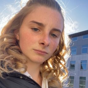 Eloise, Babysitter à Fosses-la-Ville