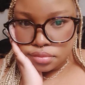 Bayanda, Babysitter à Oudergem