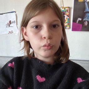 Elise, Babysit in Drongen