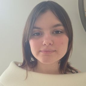 Laura, Babysit in Villers-le-Bouillet