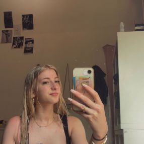 Britt, Babysitter à Kortrijk