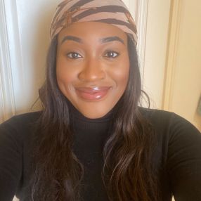 Tracy Azriella, Babysitter à Elsene