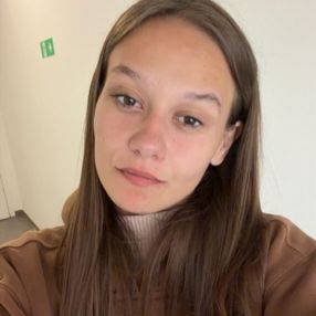 Madisson, Babysit in Anhée