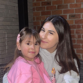 Lena, Babysitter à Lokeren