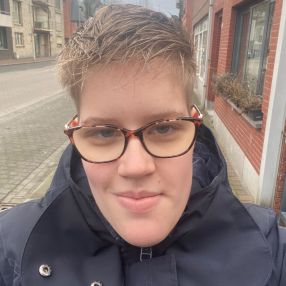 Alissa, Babysitter à Beerse