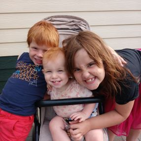 Amber, Gezin in Waasmunster