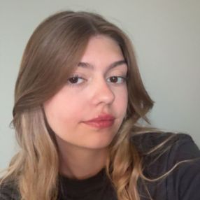 Luna, Babysitter à Stabroek