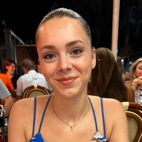 Coralie, Babysit in Crisnée
