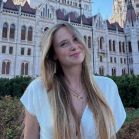 Tahnee, Babysitter à Scherpenheuvel-Zichem