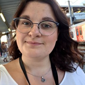 Kimberley, Babysit in Charleroi