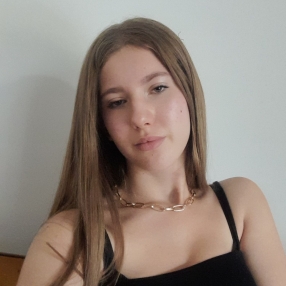 Maelle, Babysitter à Anthisnes