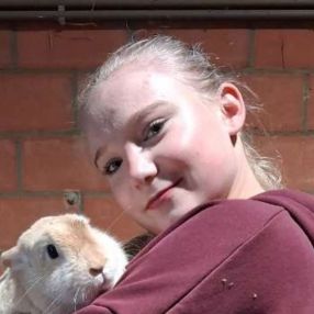 Dylany, Babysitter à Lievegem