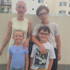 Coralyne, Gezin in Huy